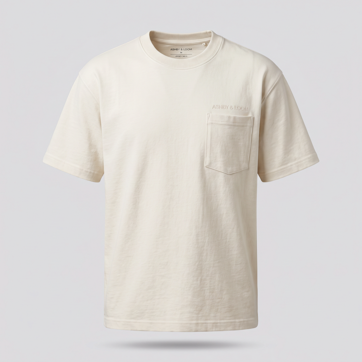 T-shirt lourd à poche, écru, vue de face — ASHBY & LOOM
